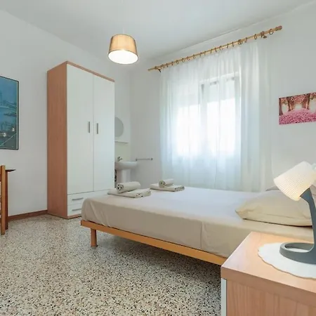 Budget! Free Parking 1 Comodo Apartment